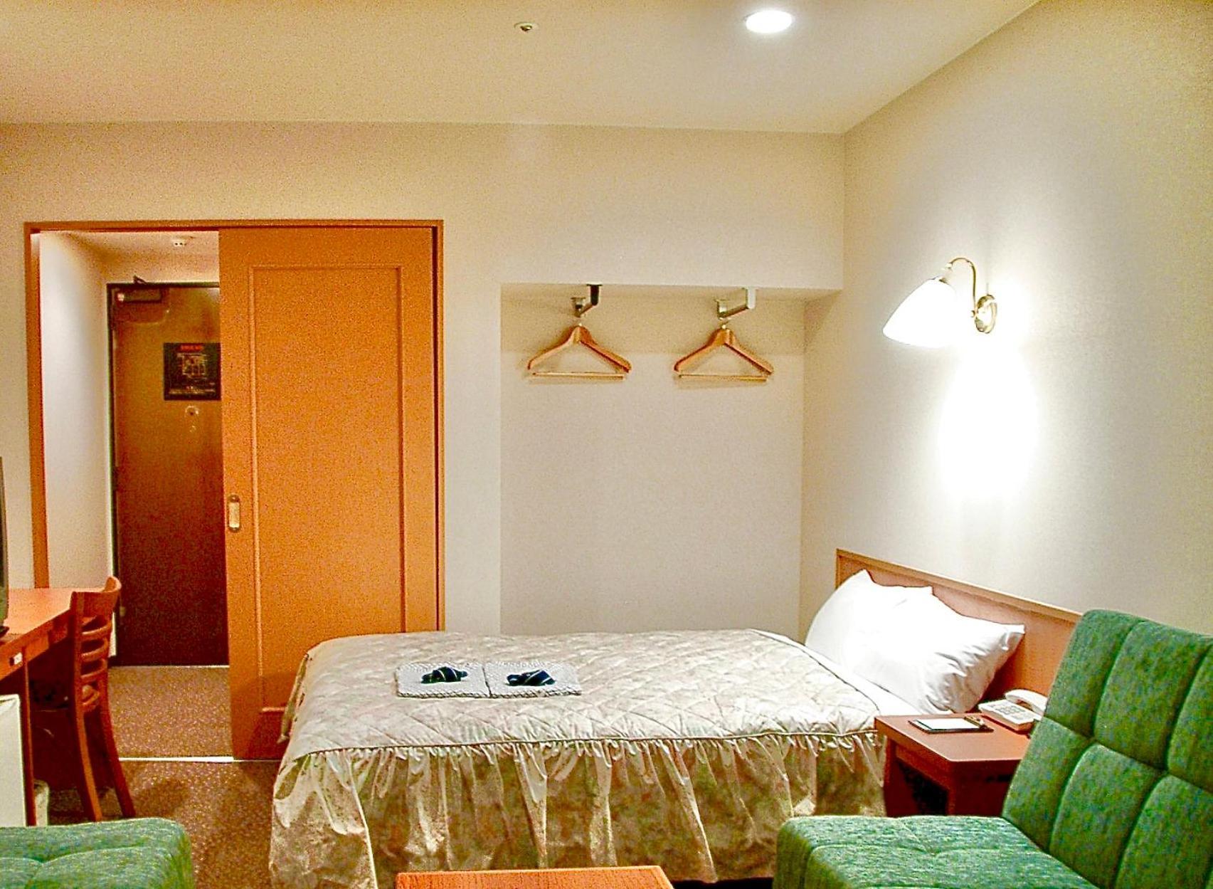Himeji Ekimae Universal Hotel Minamiguchi Kültér fotó