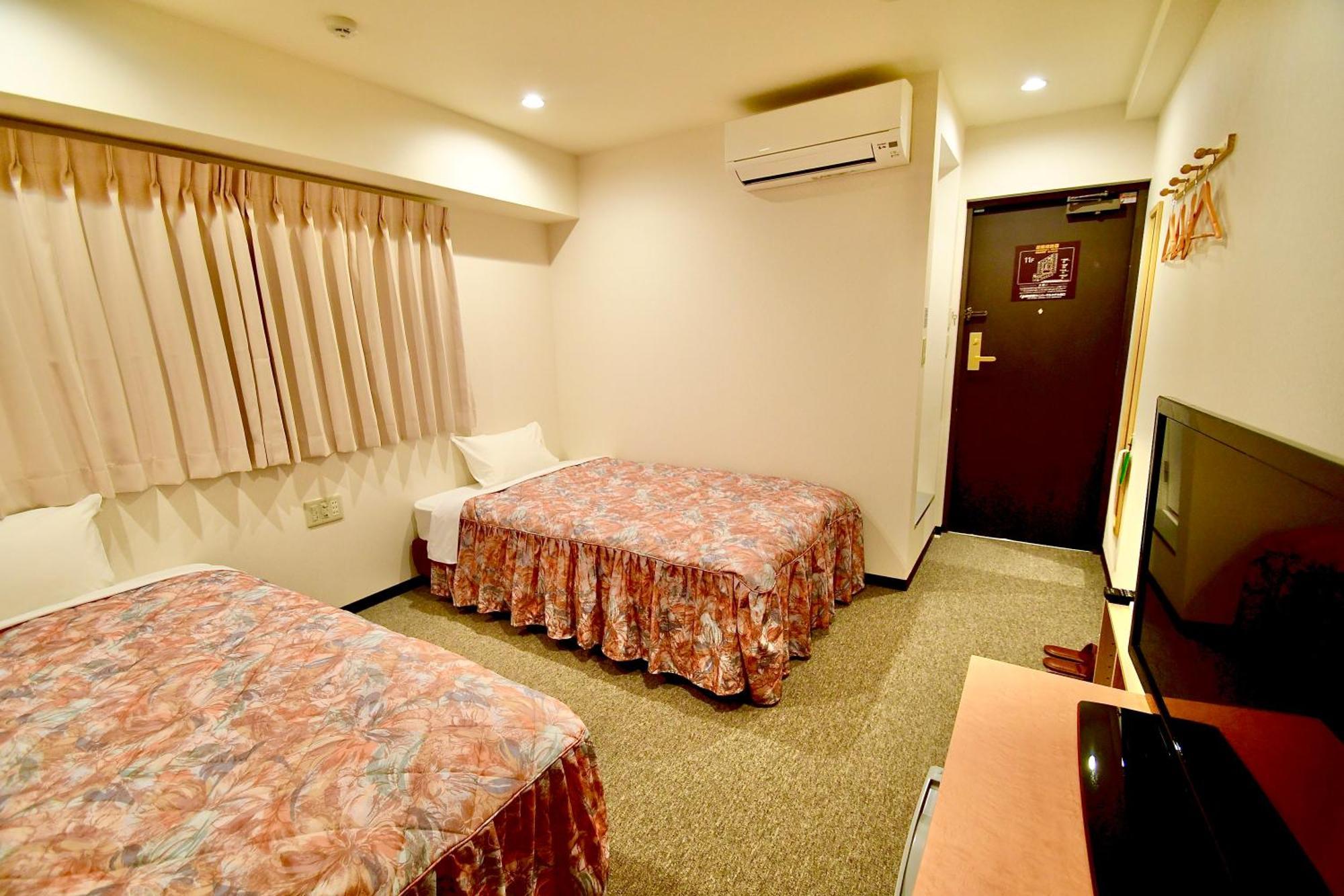 Himeji Ekimae Universal Hotel Minamiguchi Kültér fotó
