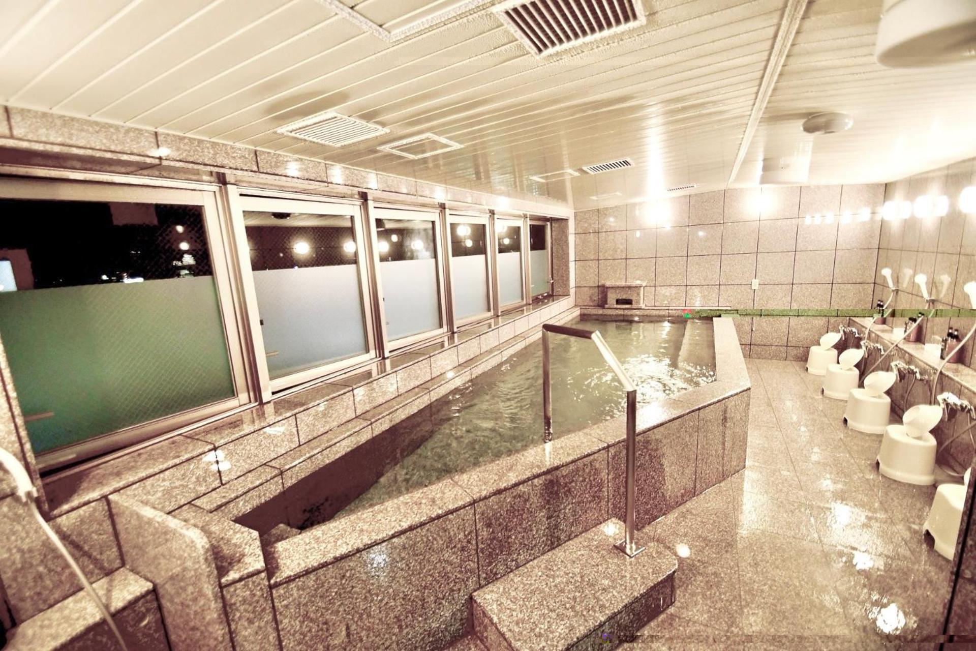 Himeji Ekimae Universal Hotel Minamiguchi Kültér fotó